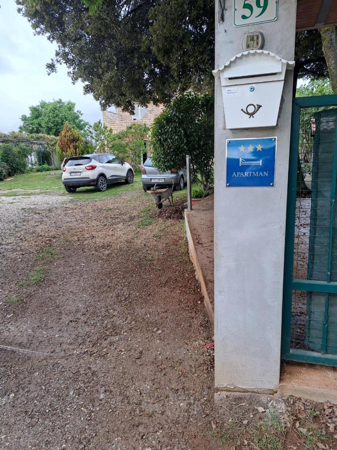 Apartman Melita Galižana Zewnętrze zdjęcie