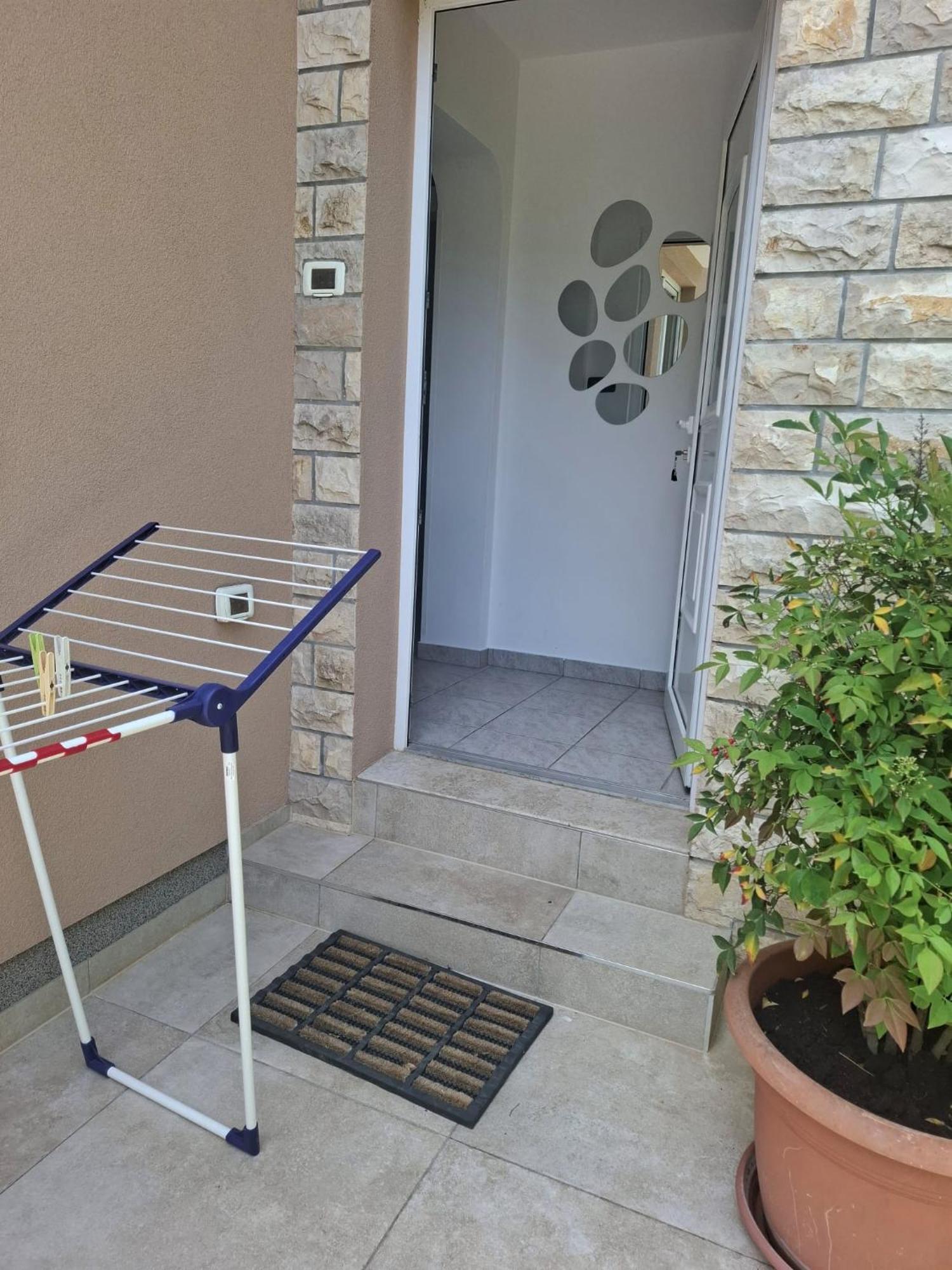 Apartman Melita Galižana Zewnętrze zdjęcie